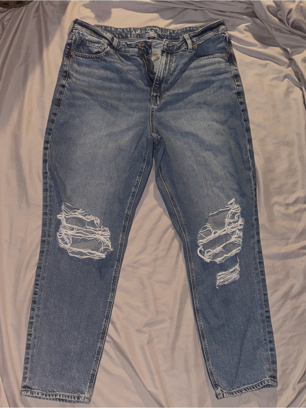 American Eagle Outfitters Mom Jeans